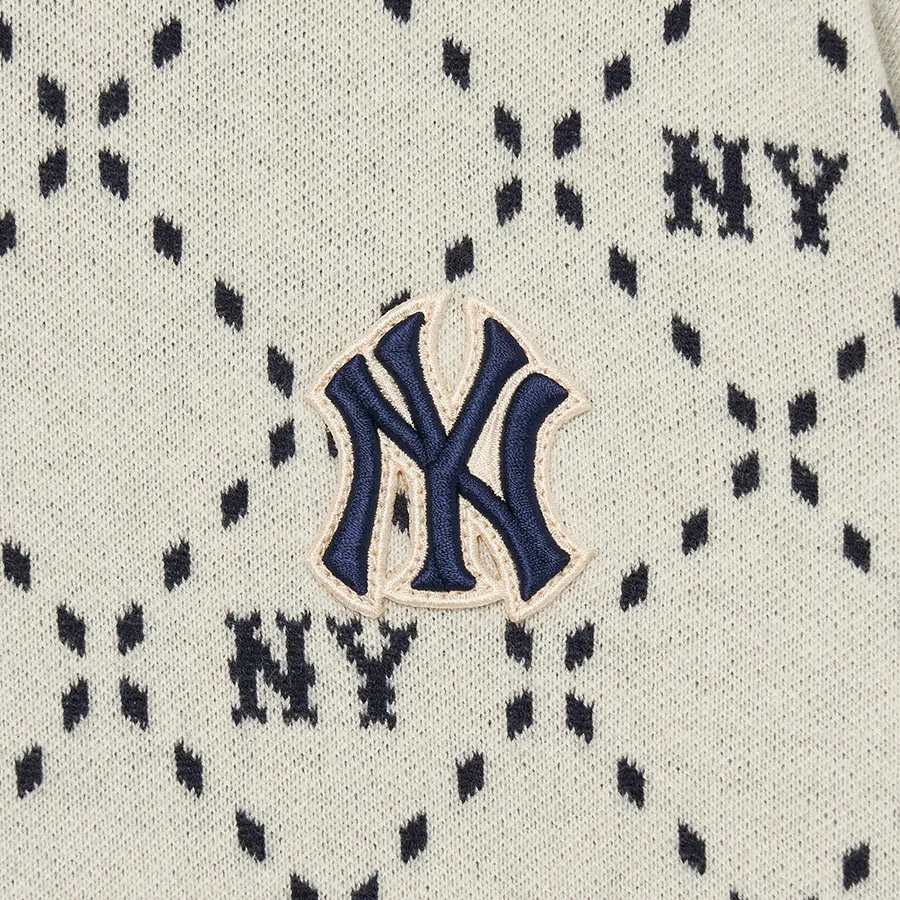Áo Sweater MLB Monogram New York Yankees 3FKPM0134-50CRD Màu Trắng Kem
