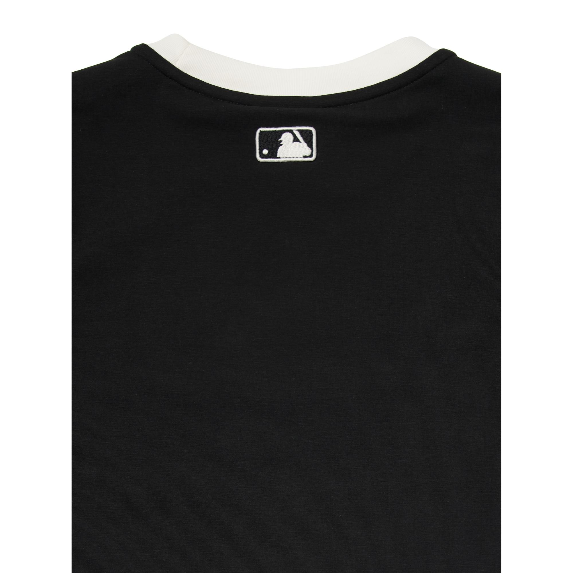 Áo Croptop Nữ MLB Cổ Viền Trắng 2024 New York Yankees 3FTSV0844-50BKS