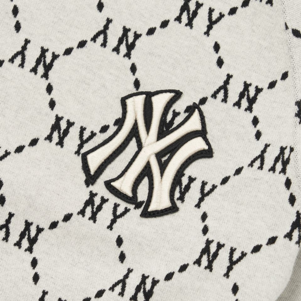Váy MLB Diamond Monogram Slim Fit Dress New York Yankees 3FOPM0124-50CRS