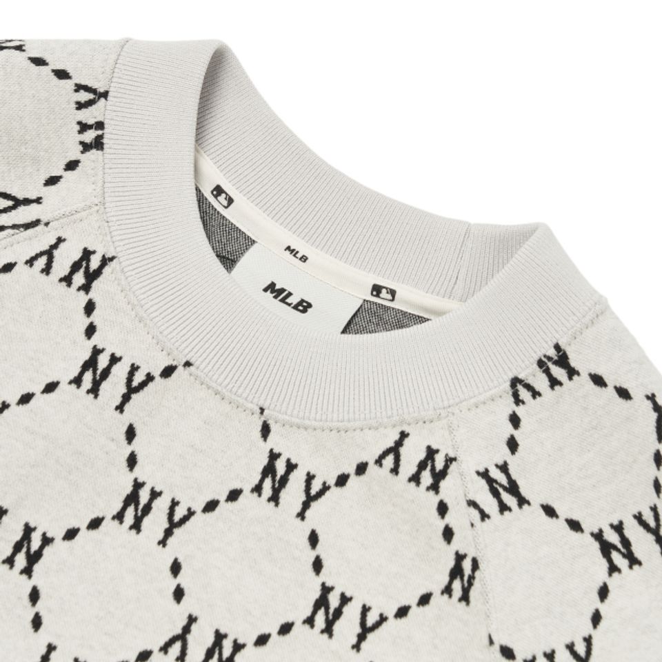 Váy MLB Diamond Monogram Slim Fit Dress New York Yankees 3FOPM0124-50CRS