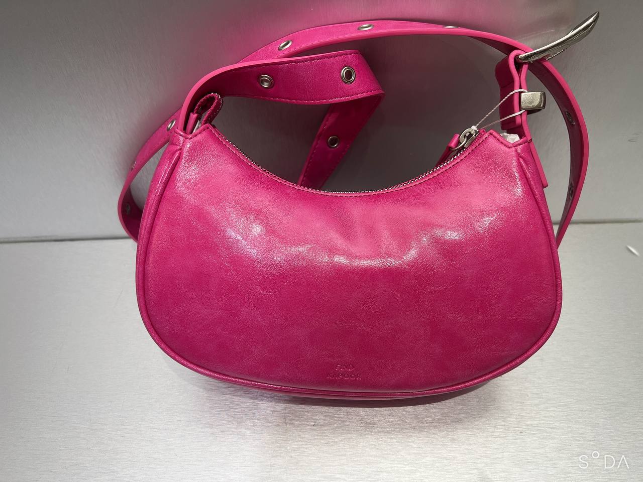 Túi FIND KAPOOR BELTY BAG 25 CRINKLED màu Hồng