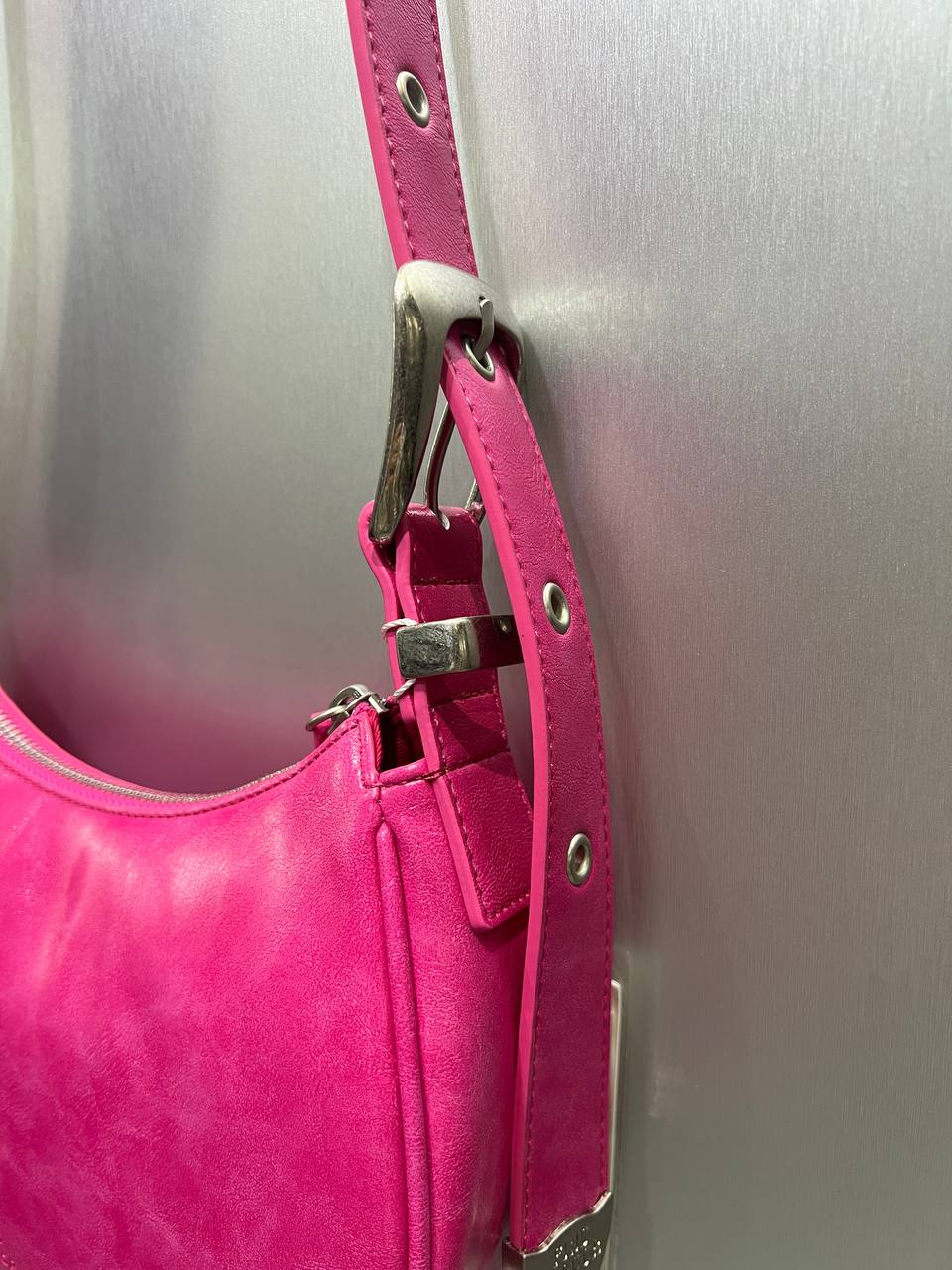 Túi FIND KAPOOR BELTY BAG 25 CRINKLED màu Hồng