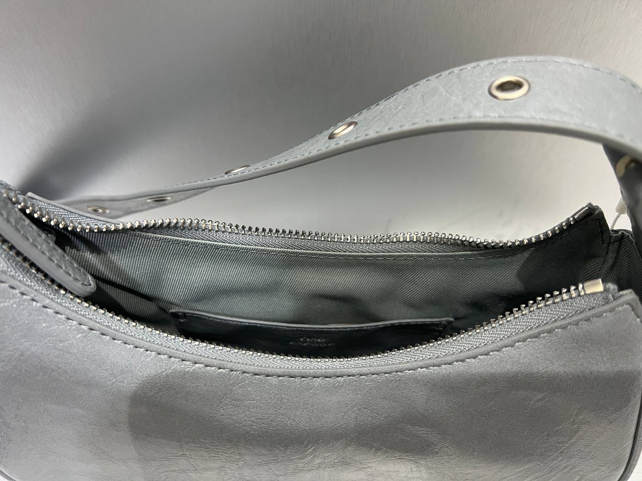 Túi FIND KAPOOR BELTY BAG 25 CRINKLED màu Xám